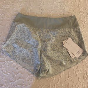Athleta Women's Running Run With It  Shorts 3.5" White and Gray Tones Size S / P